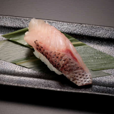 江戸前黒むつ湯霜仕立て｜赤坂で寿司のテイクアウト・デリバリーなら東京寿司 ITAMAE SUSHI
